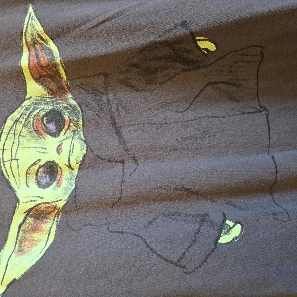 Star Wars Baby Yoda Graphic Tee - XL